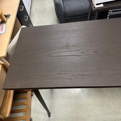 143 ハイテーブルの画像