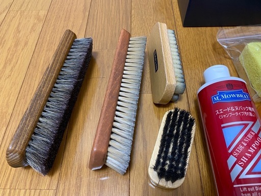 【中古】靴磨きグッズ（ブラシ、クリーム、ワックス、専用洗剤）