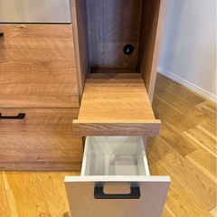 キッチン収納棚の画像