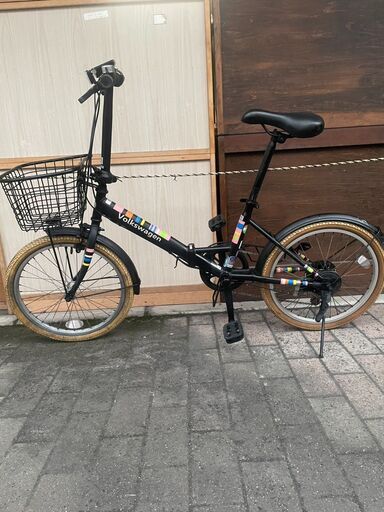 リサイクルショップどりーむ荒田店　No536 折りたたみ自転車　フォルクスワーゲン　２０インチ　ギア切り替え付き　ライト付き　折りたたみ可能で便利♪　状態良好♪