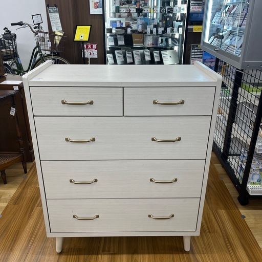 ４段チェスト アイボリー のご紹介です！