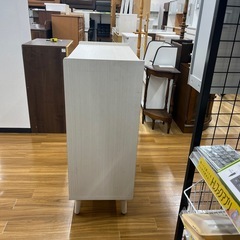 ４段チェスト アイボリー のご紹介です！の画像