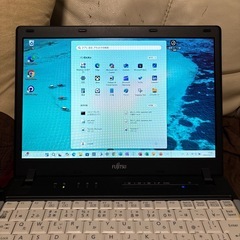 FUjitsu  Lifebook p770/bの画像