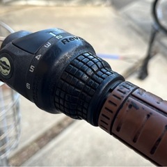 【自転車・ママチャリ】6段変速のワインレッド自転車の画像
