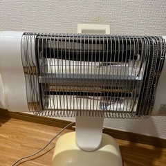 ダイキン DAIKIN 遠赤外線ストーブ(中古） の画像