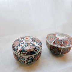 蓋つきの深い皿セットの画像