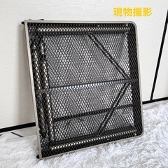 アウトドア 二つ折り メッシュテーブル 高さ2段階調節可能　  の画像