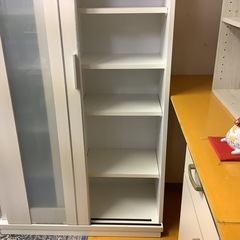 【リサイクルサービス八光】幅90㎝　スライド扉付き　本棚　ホワイトの画像