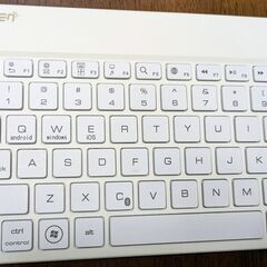薄型ワイヤレスキーボード★1000円の画像
