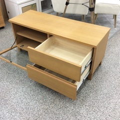 【無印のシンプルなデザイン】 ローボード　テレビ台 無印　MUJI　無印良品　良品計画　引き出し付き　ガラス扉　オーク材　ナチュラルの画像