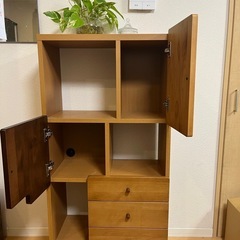 収納家具　棚の画像
