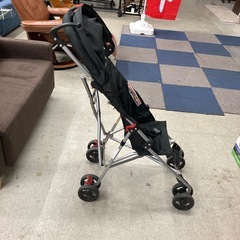 A2510-159　Ｂ型 ベビーカー 折りたたみ バギー ブラック キズ汚れ有り 持ち手に赤いテープ有りの画像
