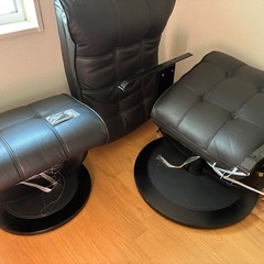 パーソナルチェア　ニトリ製　1人がけソファー　中古品 オットマン付の画像
