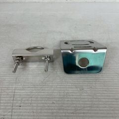 【未使用】コメットアンテナ アンテナ取付金具 RS-215 10φから50φまで取付可能 無線アンテナ パイプレール ミラーステー基台 Y2306の画像