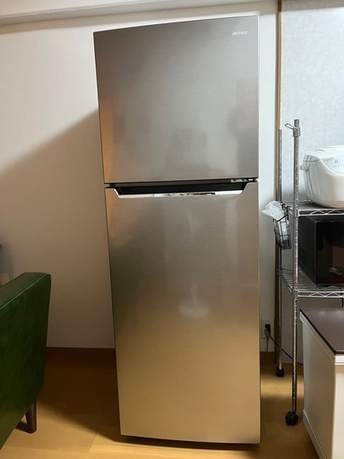 2021年製Hisense 冷蔵庫　227L HR-B2302