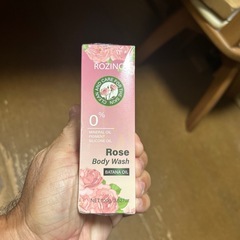未使用　ROZINOローズボディウォッシュ　1本の画像
