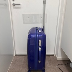 スーツケースの画像