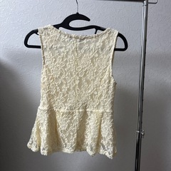 レースノースリーブの画像