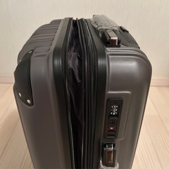 新品　
容量拡張 キャリーケース の画像