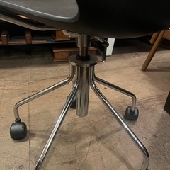 配達可！ OAチェア　Kartell カルテル Maui Chair マウイチェア キャスター付き アーム付き デスクチェア オフィスチェア 椅子 チェア デザイナーズ家具 Vico Magistretti ヴィコ・マジストレッティの画像