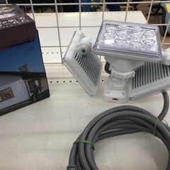 【ドリーム川西店御来店限定】☆ジモティー見たよ♪割引☆ musashi musashi センサーライト 2020 LED-AC3045  2020 動作確認／クリーニング済み 【99560000016588】の画像
