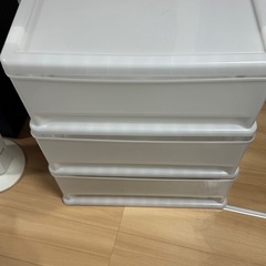 衣装ケースの画像
