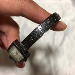 ANNE KLEIN  アンティーク調ブレス時計 電池切れの画像