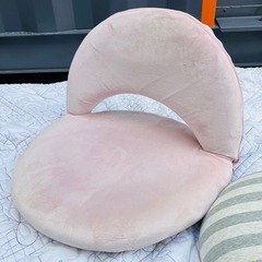 無料　ピンク色座椅子の画像