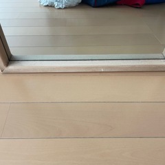 zarahomeラウンドスタンディングミラーの画像