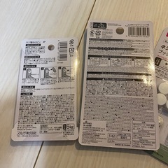 【新品】5こセット　ダイソー　セリア　ネジの替わりになるプッシュピンの画像