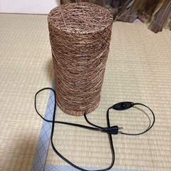 テーブルランプの画像