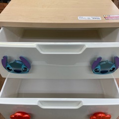 ☆ドリーム荒牧店☆ジモティー割引有☆【クリーニング済み】デザイン5段プラチェストの画像