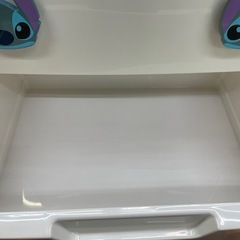 ☆ドリーム荒牧店☆ジモティー割引有☆【クリーニング済み】デザイン5段プラチェストの画像