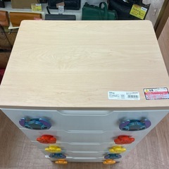 ☆ドリーム荒牧店☆ジモティー割引有☆【クリーニング済み】デザイン5段プラチェストの画像