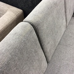 【浜本工芸の3人掛けソファ】3人掛けソファ 浜本工芸　3シーター 布製  三人掛けソファ  木製フレーム ウッドフレーム　ナラ材 幅170cm：グレー/ナチュラルの画像