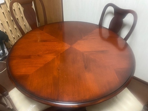 大塚家具　丸テーブル 椅子付き ×4