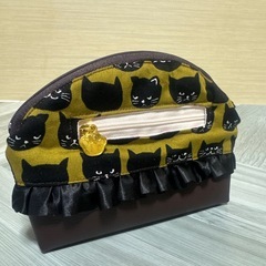 黒猫半円型ポーチの画像