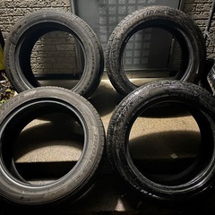 ‼️程度極上‼️季節外れの大特価‼️2024年製造‼️極極極バリ溝‼️225／55／R18‼️ヒビ割れ・劣化裂け無し‼️サマータイヤ4本セット‼️セダン車〜クロカン系・SUV等に‼️の画像