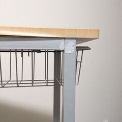 キャスター付きスチールラックの画像