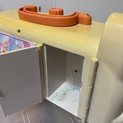 メルちゃん救急車の画像