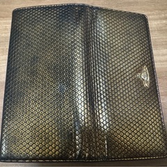 Vivienne Westwood 長財布　本革 イタリア製　ゴールドスネーク柄の画像