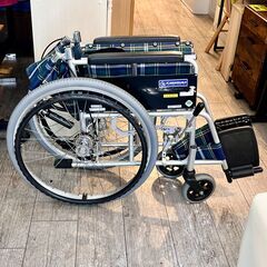 カワムラサイクル 自走・介助 両用 車いす 車椅子 100kgまで 背折れ折りたたみ式 ★買取帝国 志木店の画像