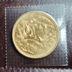 天皇陛下御在位六十年記念硬貨 10万円金貨 昭和61年　クリスターパック 入り　未使用の画像