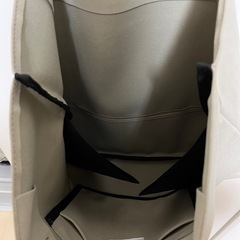 a.v.v ファンクショントートバッグの画像