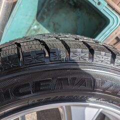 未使用（試しに装着して試走のみ）スタッドレスタイヤ175/65R15 　＋　アルミホイール の画像