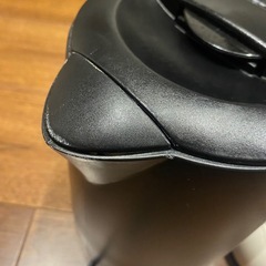1Ｌ電気ケトルと包丁研ぎ　もらってください。の画像
