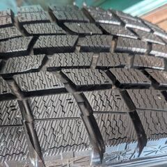 未使用（試しに装着して試走のみ）スタッドレスタイヤ175/65R15 　＋　アルミホイール の画像