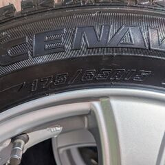 未使用（試しに装着して試走のみ）スタッドレスタイヤ175/65R15 　＋　アルミホイール の画像