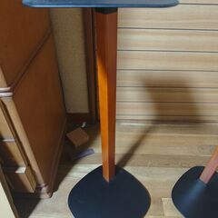 【美品】スピーカースタンド 天然木デザイン 耐荷重10kg 高さ78cm ペア 2本セット 金属製 フロアスタンド ブラック＆木目の画像
