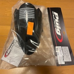 ドカティ1200 R用のプーチ製スクリーン黒の画像